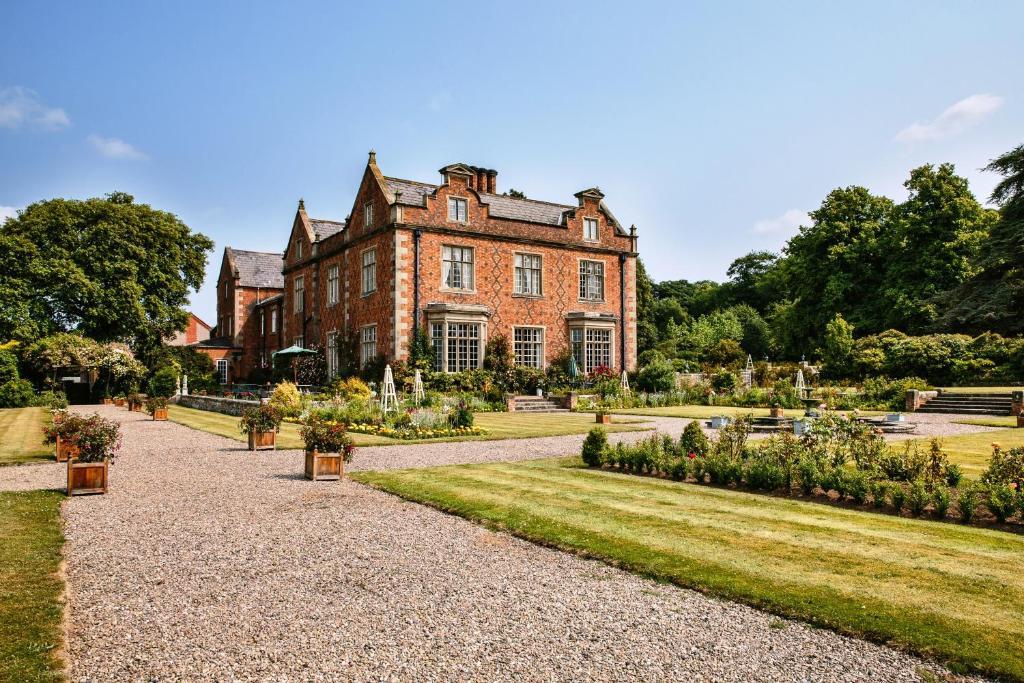 טרפורלי Willington Hall Hotel מראה חיצוני תמונה