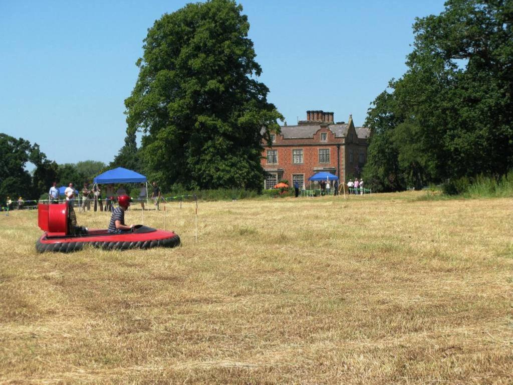 טרפורלי Willington Hall Hotel מראה חיצוני תמונה