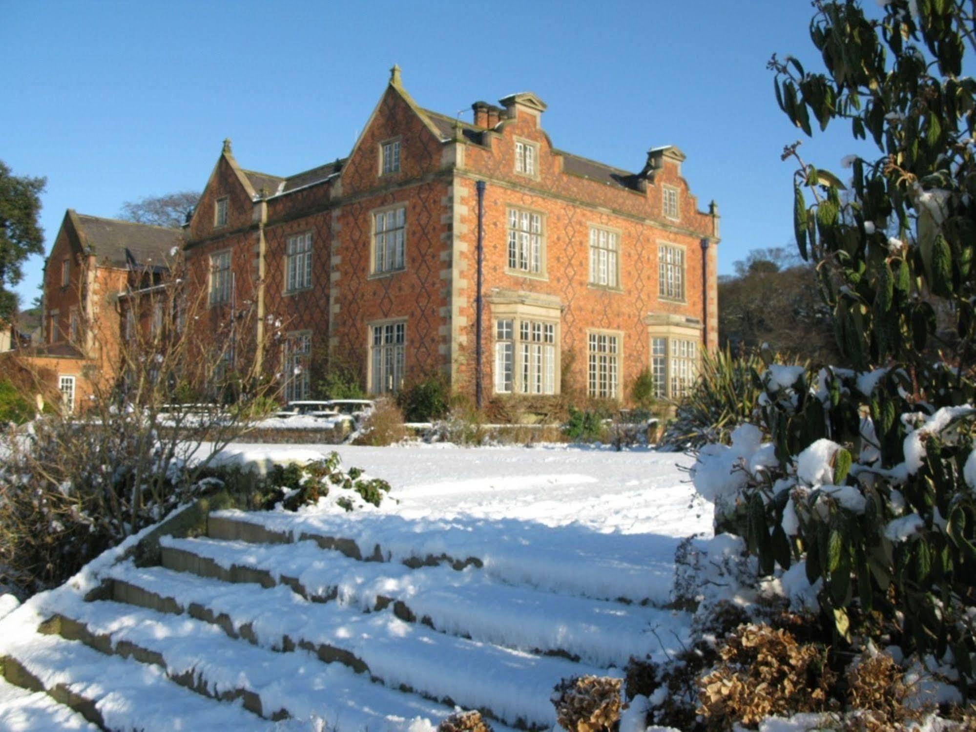 טרפורלי Willington Hall Hotel מראה חיצוני תמונה