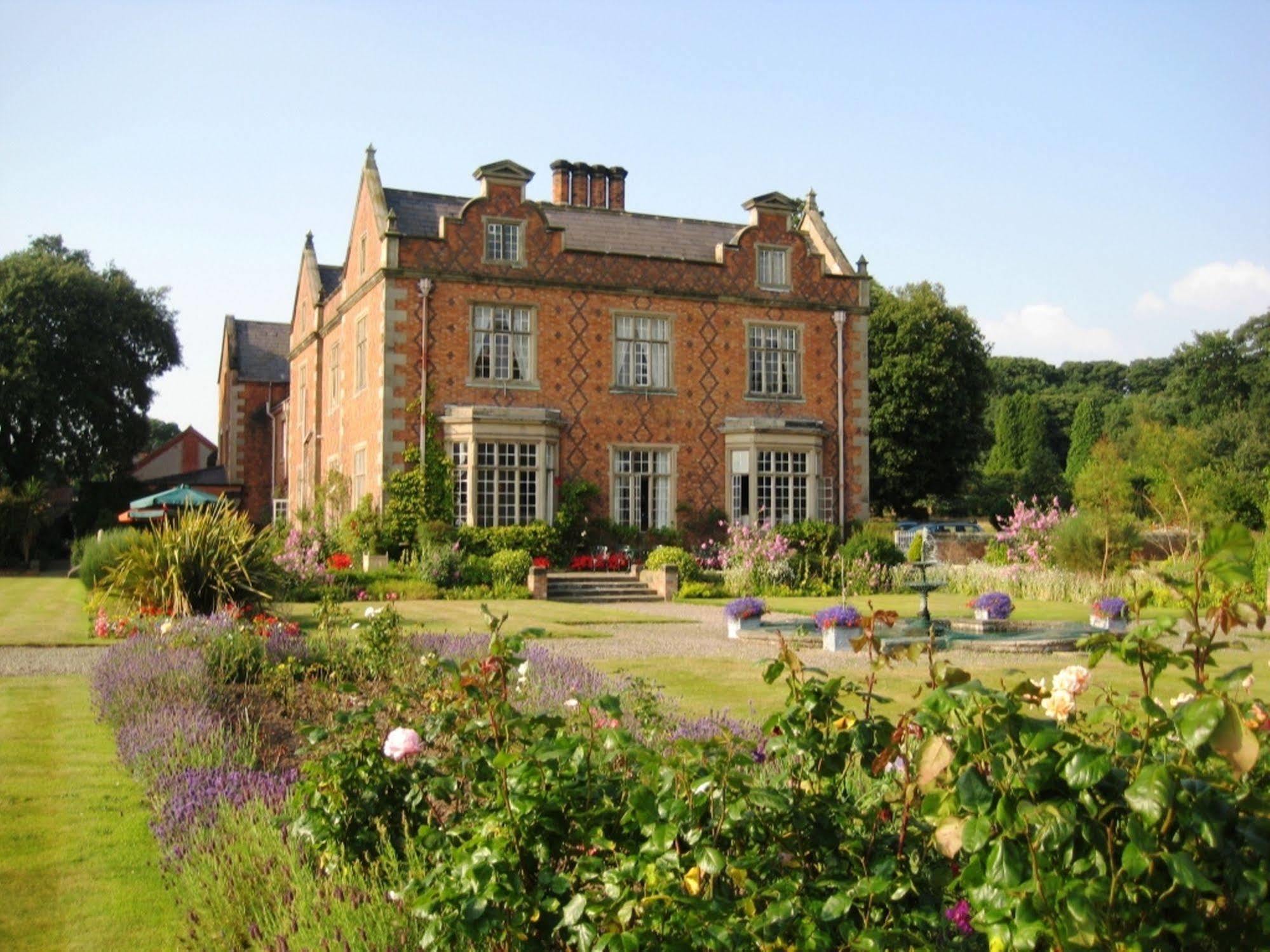 טרפורלי Willington Hall Hotel מראה חיצוני תמונה