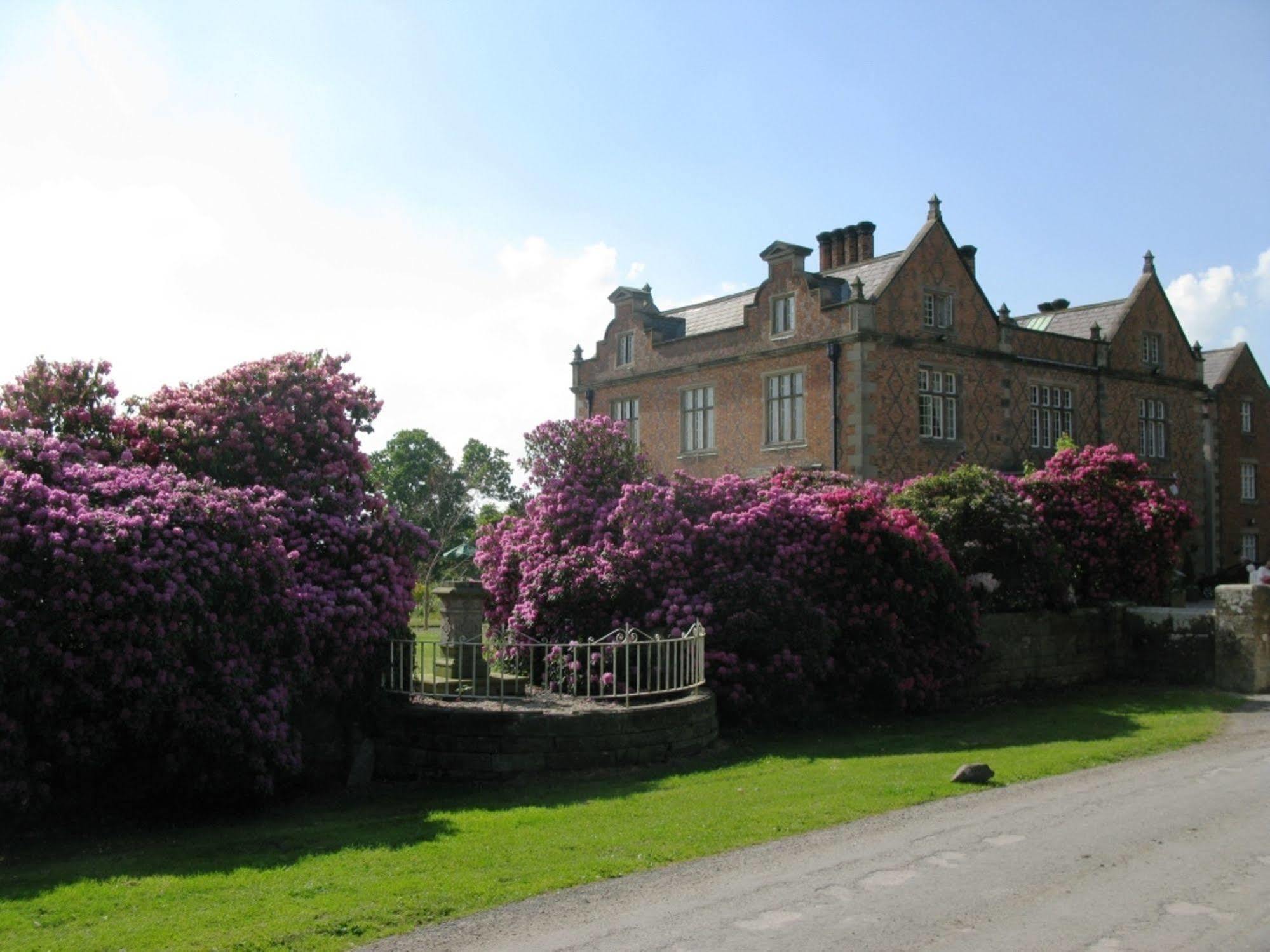 טרפורלי Willington Hall Hotel מראה חיצוני תמונה