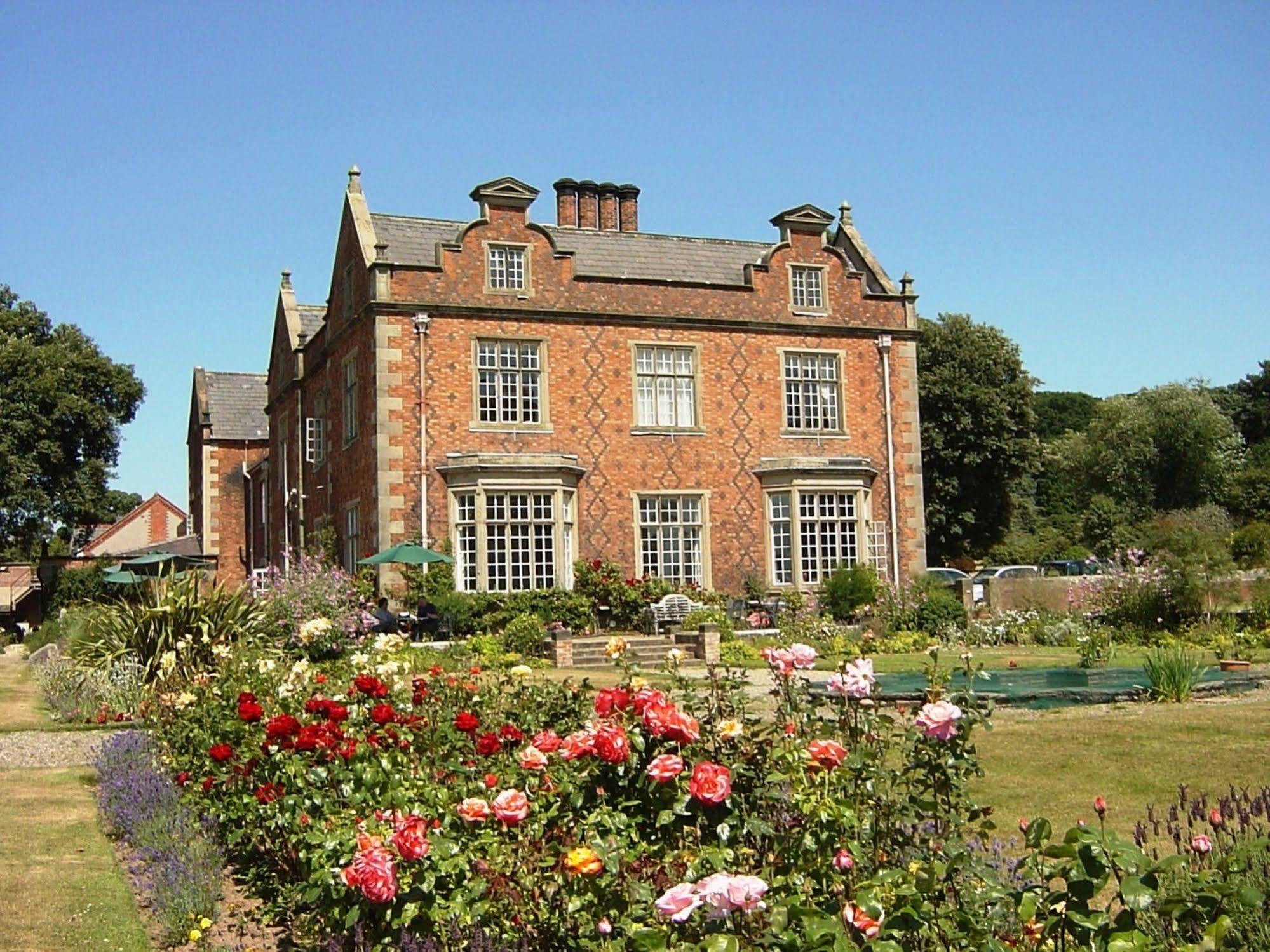 טרפורלי Willington Hall Hotel מראה חיצוני תמונה